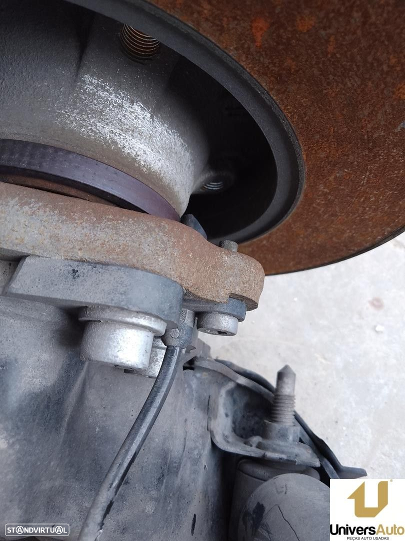 CHARRIOT TRASEIRO PEUGEOT 207 SW - - 3