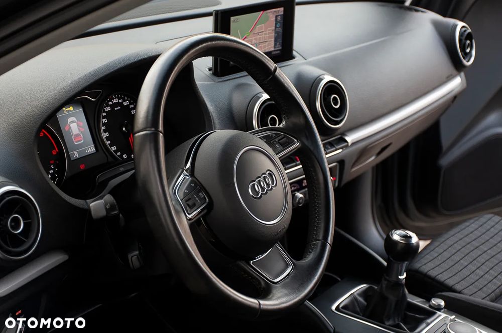Audi A3 Sportback 2.0 TDI (clean diesel) Ambiente - 34