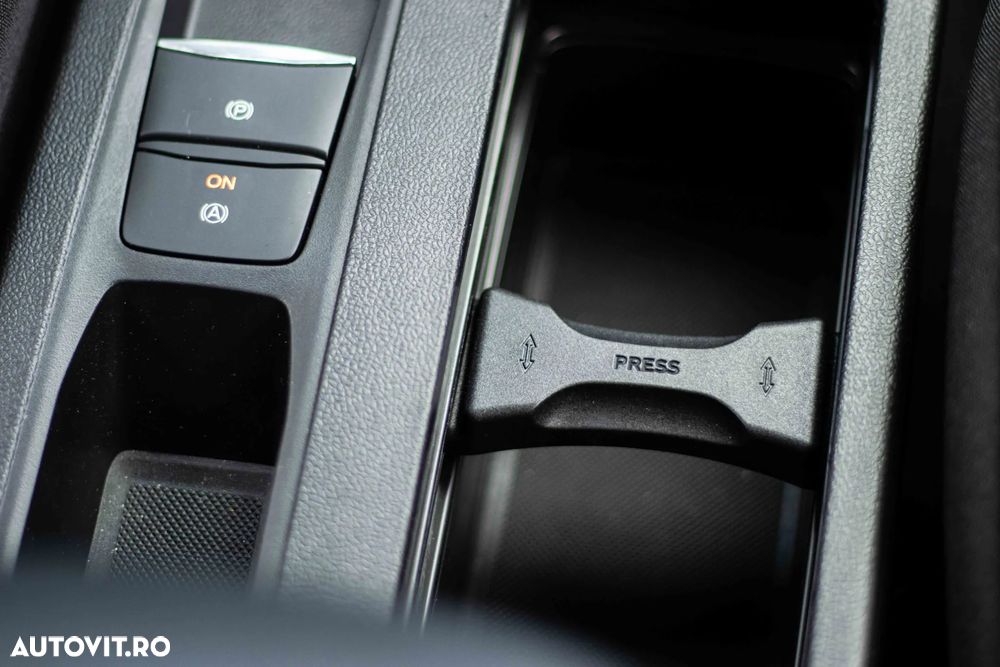 Ford Focus 1.0 EcoBoost MHEV ST-Line X - 19