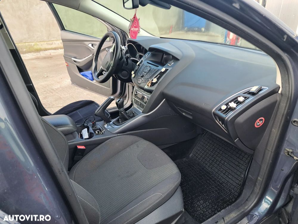 Ford Focus - 15
