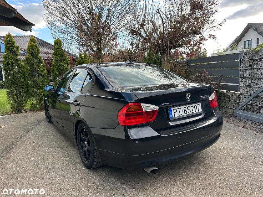 BMW Seria 3 320d - 12