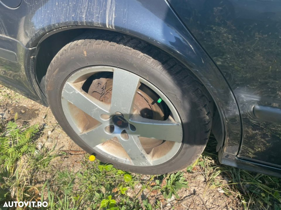 piese Saab 95 turbo benzina cod motor B235R/Tk 184kw cutie Capota far Aripă Masina este din 2003 jante roti r17 anvelope iarna 225/44/17 cauciucuri - 15