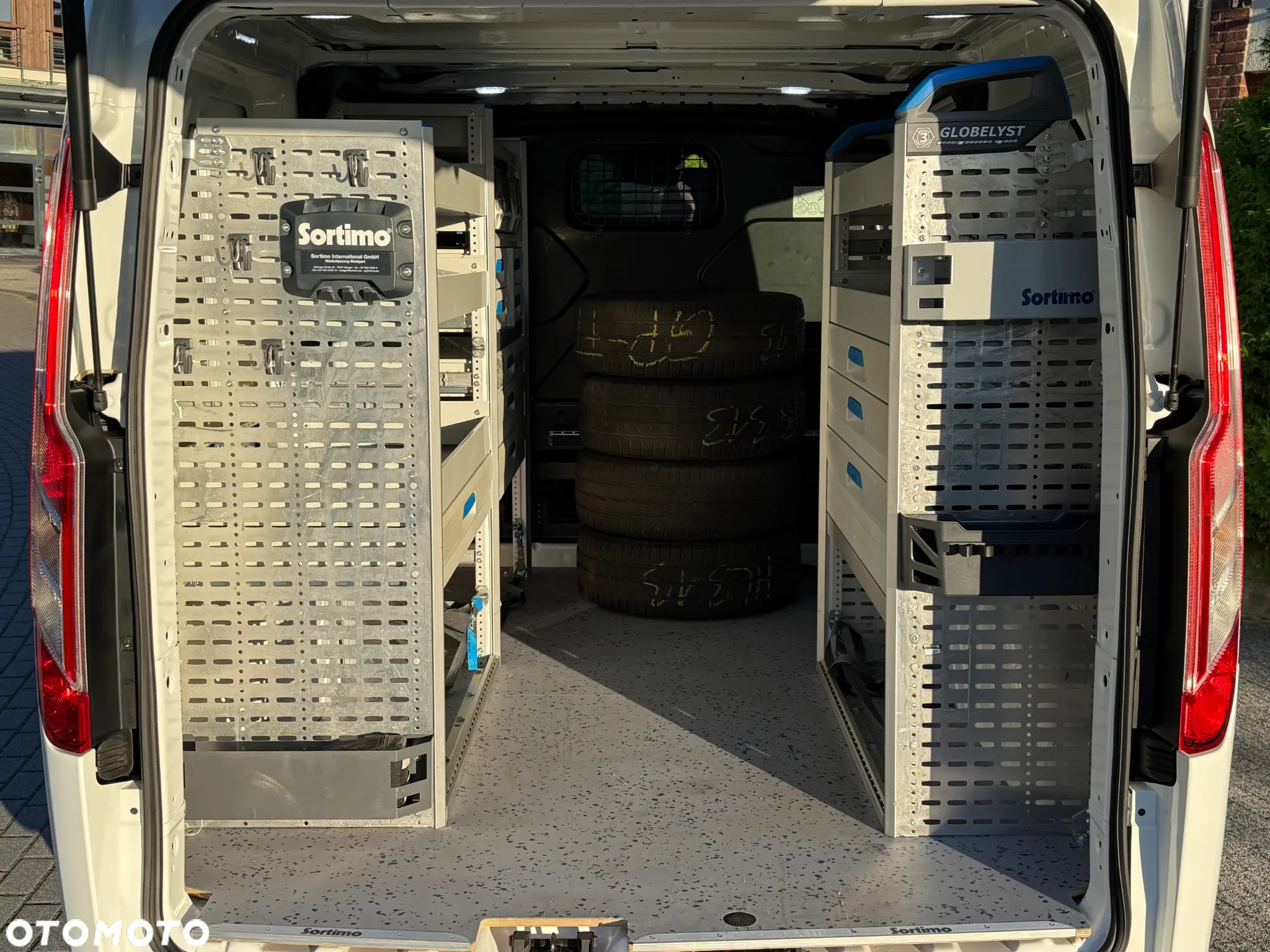 Ford Transit Custom - 16