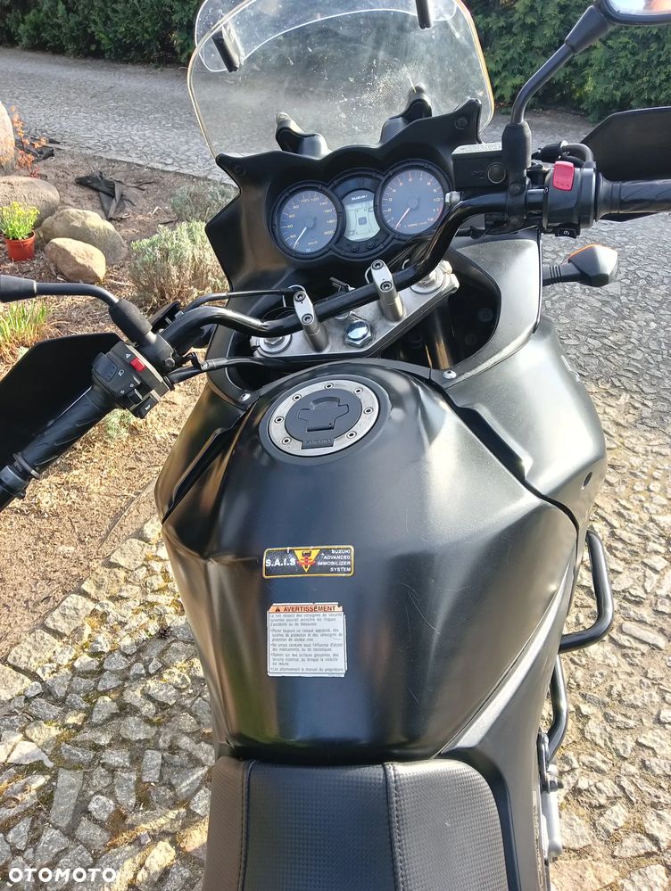 Suzuki V-STROM - 3
