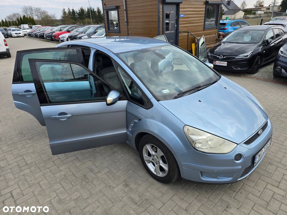 Ford S-Max - 33