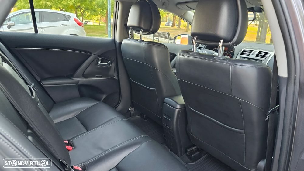 Toyota Avensis SD 2.0 D-4D Exclusive +Pele+GPS - 51