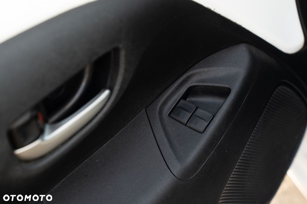 Toyota Aygo x-play - 19