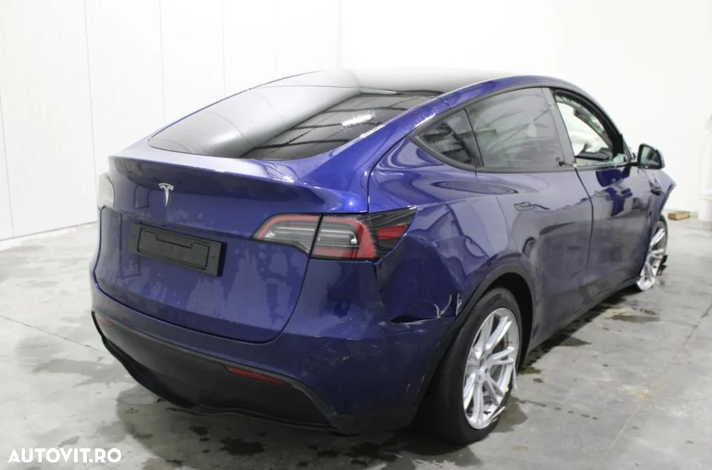 Tesla Model Y RWD - 1