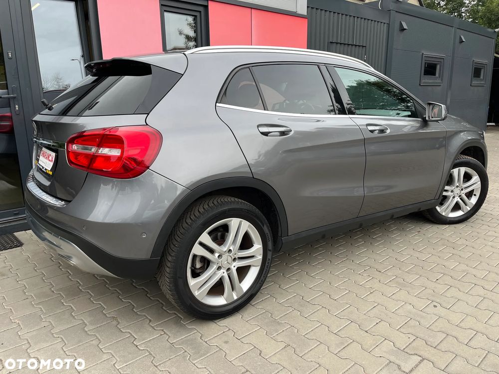 Mercedes-Benz GLA 200 7G-DCT UrbanStyle Edition - 8