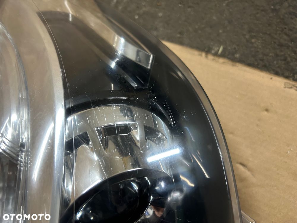 Renault Koleos I lift 2011- lampa lewy przód prawy przód europa soczewka - 16