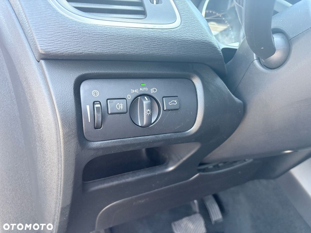 Volvo V40 D2 Geartronic Momentum - 13