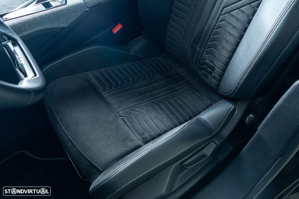 Peugeot E-3008 73 kWh GT - 20
