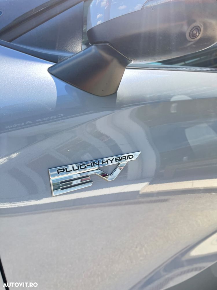Mitsubishi Outlander 2.4 L 4X4 PHEV Intense - 7