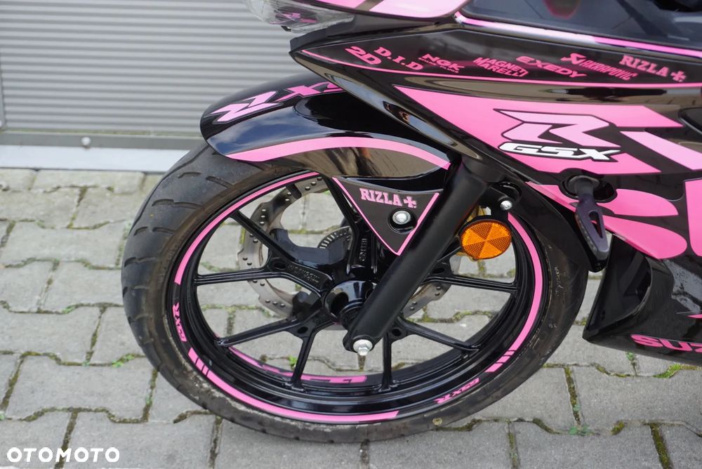 Suzuki GSX - 20