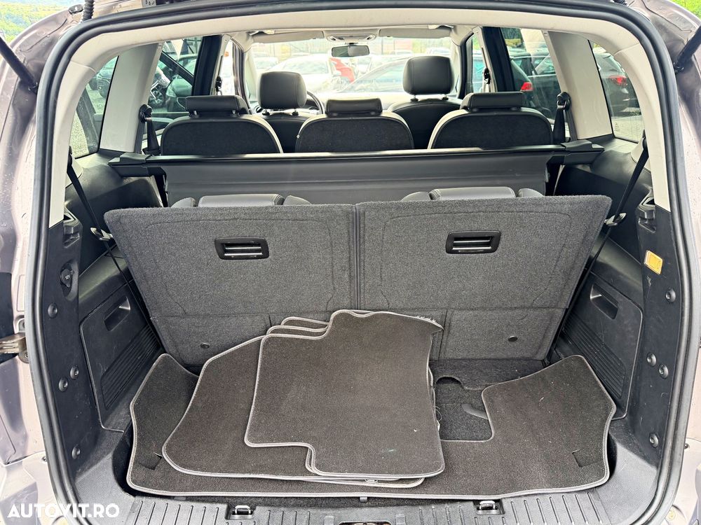 Ford S-Max 2.0 TDCi DPF Titanium - 9