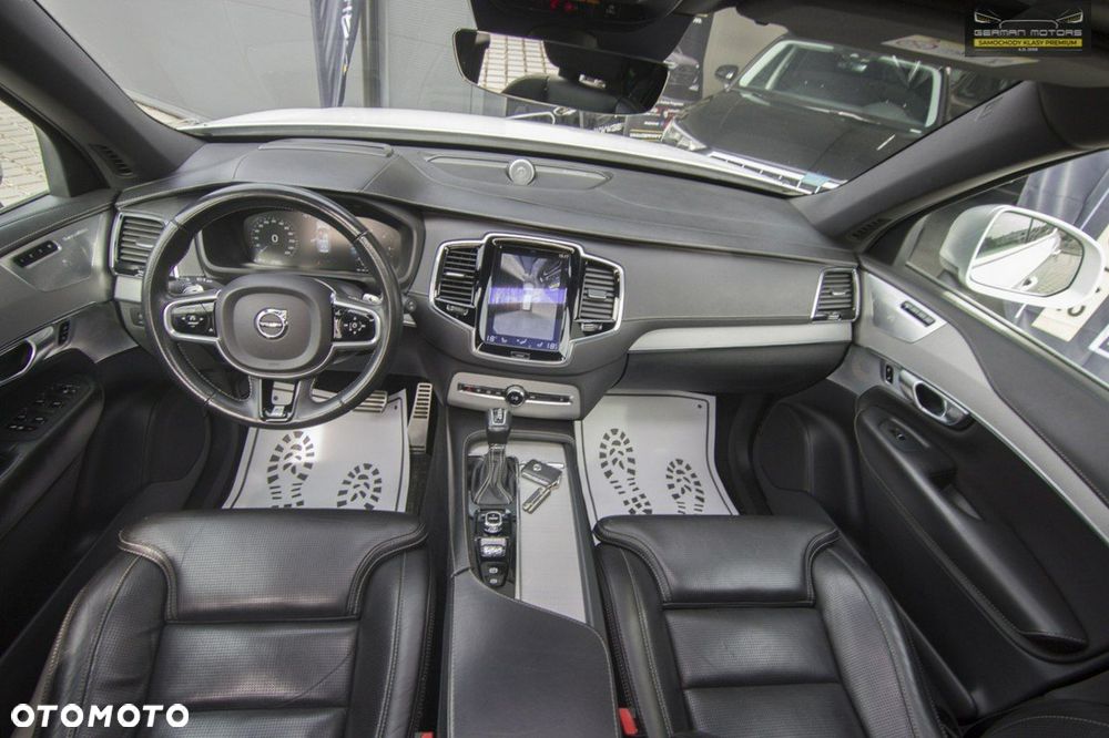 Volvo XC 90 D5 AWD R-Design 7os - 22
