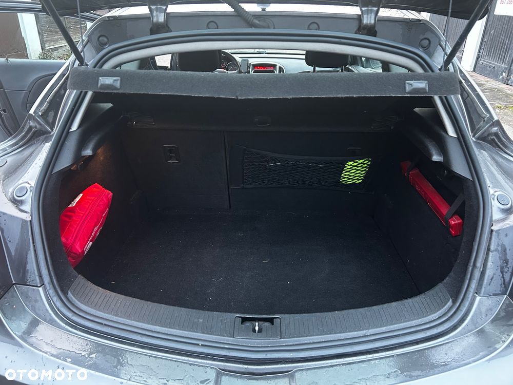 Opel Astra 1.4 Turbo - 12