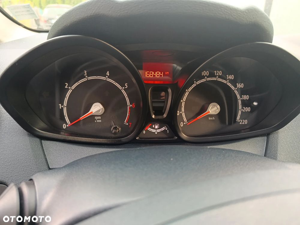 Ford Fiesta - 17