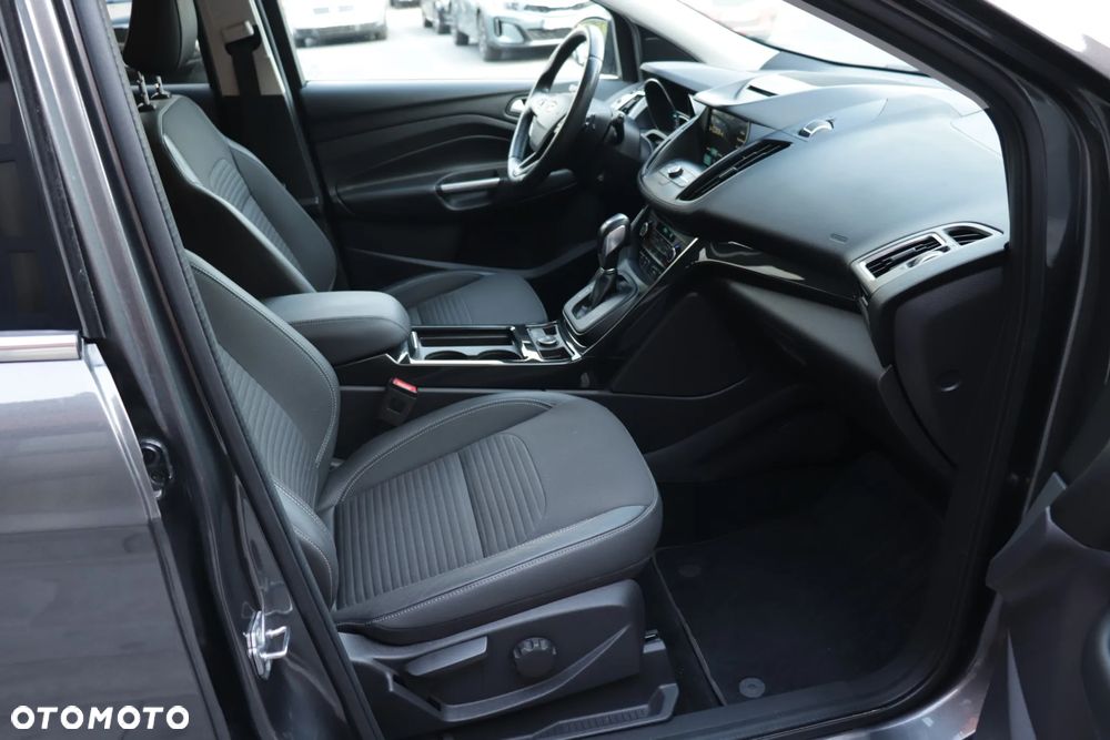 Ford Kuga 2.0 TDCi 4x4 Titanium - 33