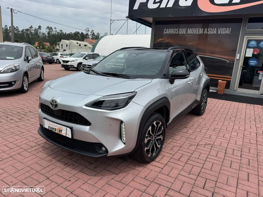 Toyota Yaris Cross 1.5 HDF Comfort Plus AWD - 2
