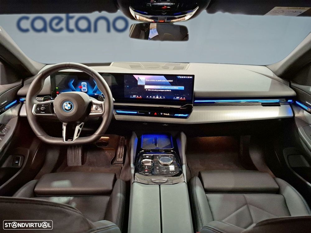 BMW 530 e Pack Desportivo M - 12