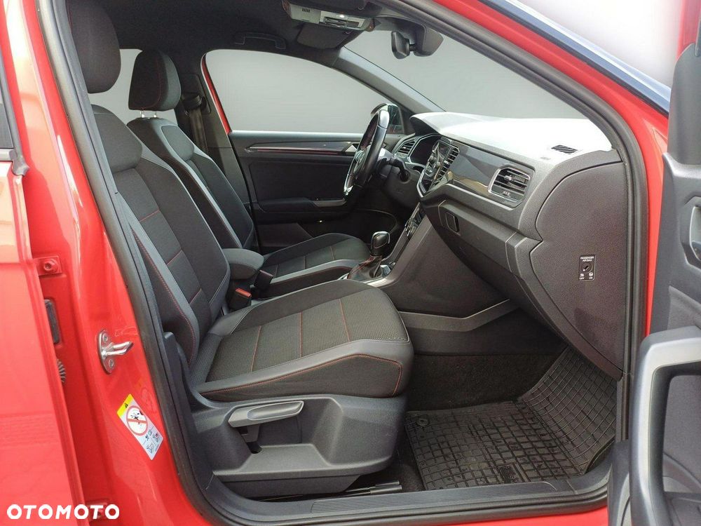 Volkswagen T-Roc - 12