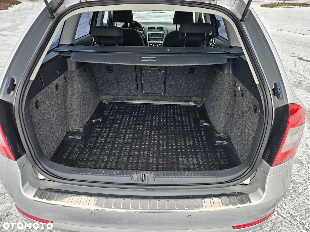 Skoda Octavia 2.0 TDI DPF Elegance - 6