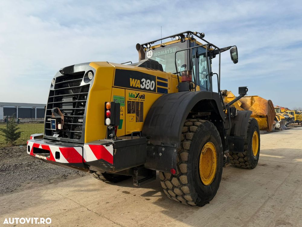 Komatsu WA380-8 Incarcator Frontal - 7