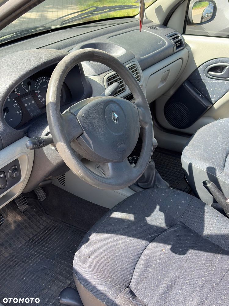 Renault Thalia 1.4 Expression - 4