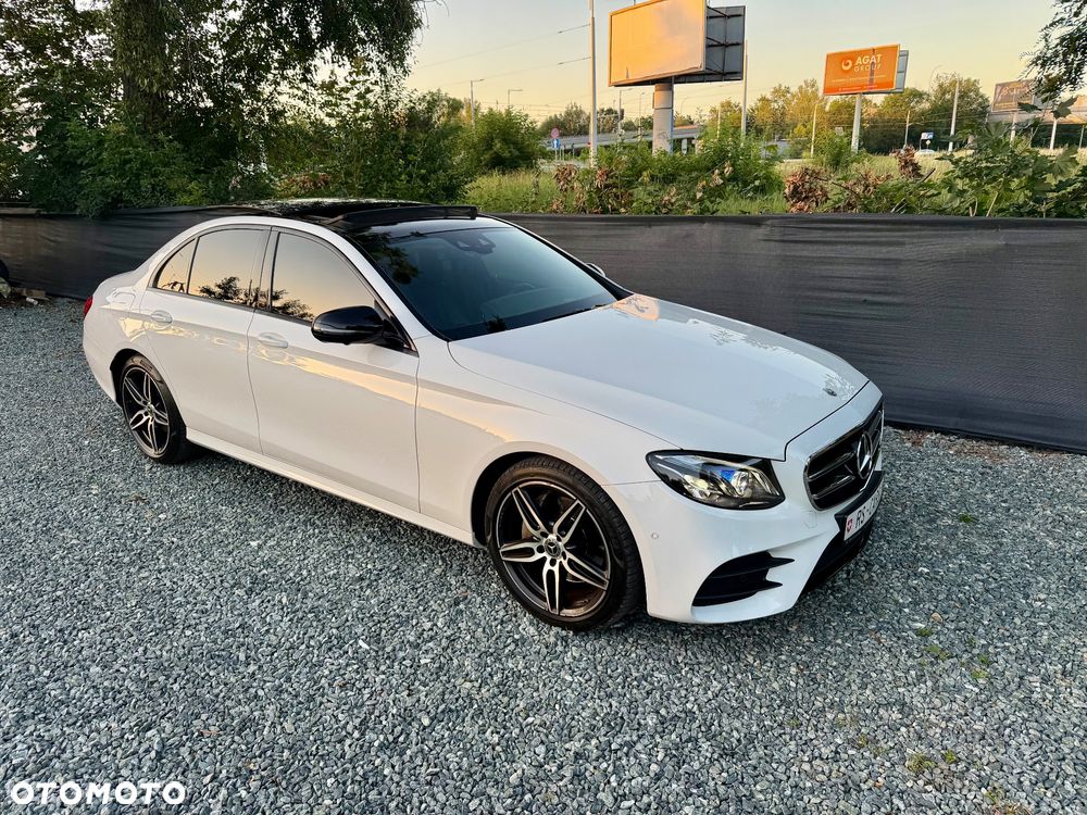 Mercedes-Benz Klasa E 220 d 4-Matic 9G-TRONIC - 35