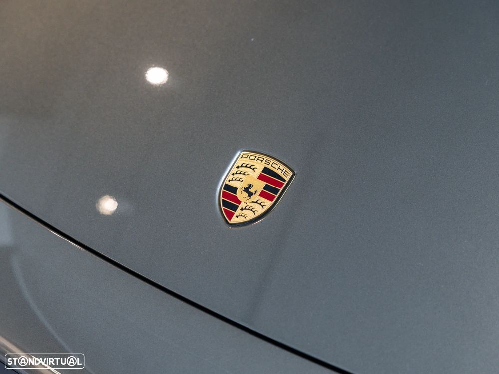 Porsche 911 (992) Carrera 4 GTS PDK - 17