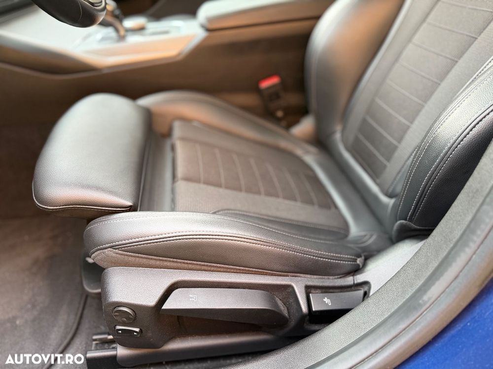 BMW Seria 3 330e Aut. Luxury Line - 9