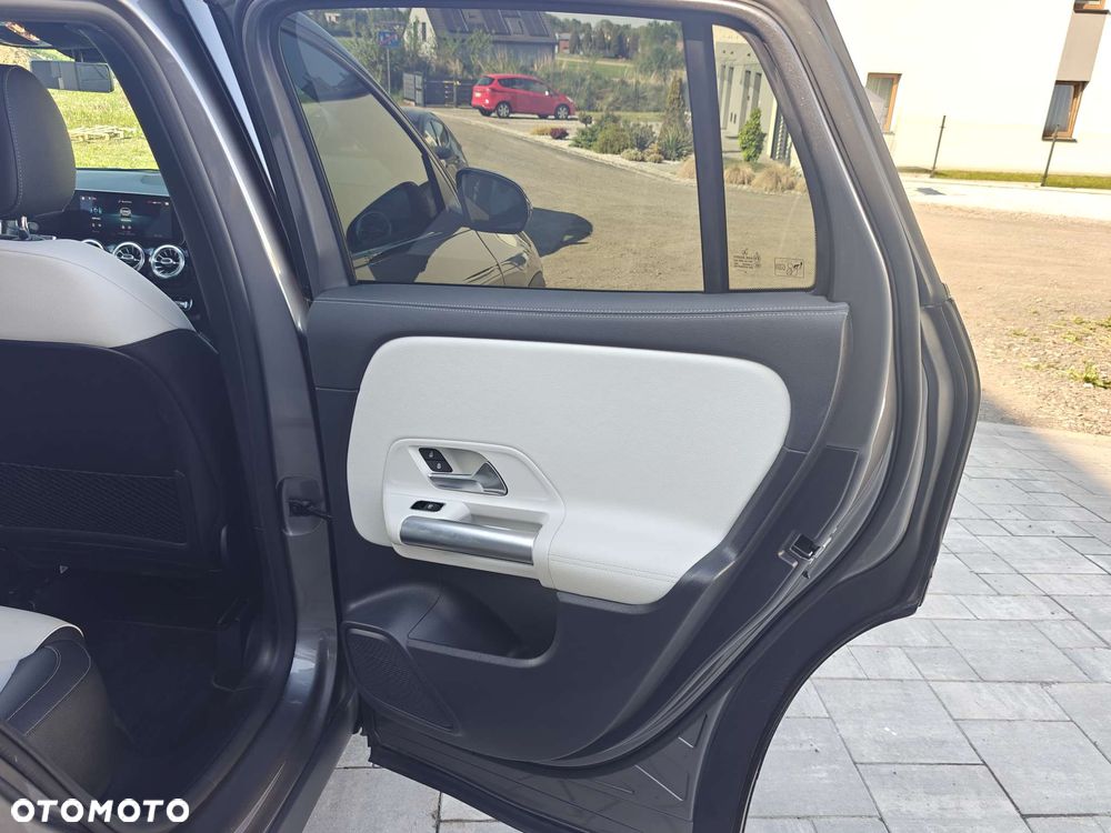 Mercedes-Benz GLA 250 4Matic 8G-DCT AMG Line - 22