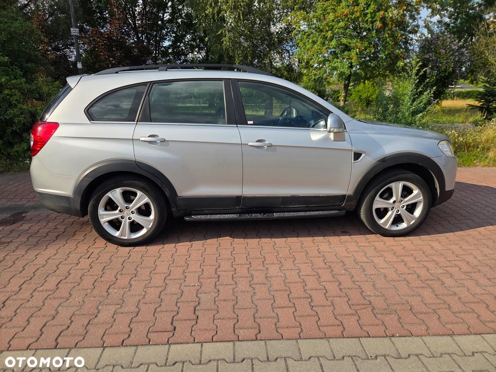 Chevrolet Captiva 3.2 LT high - 21