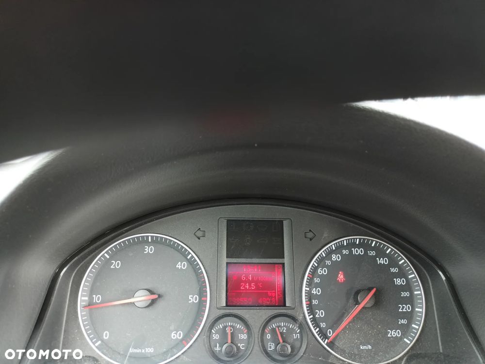 Volkswagen Golf Plus - 17