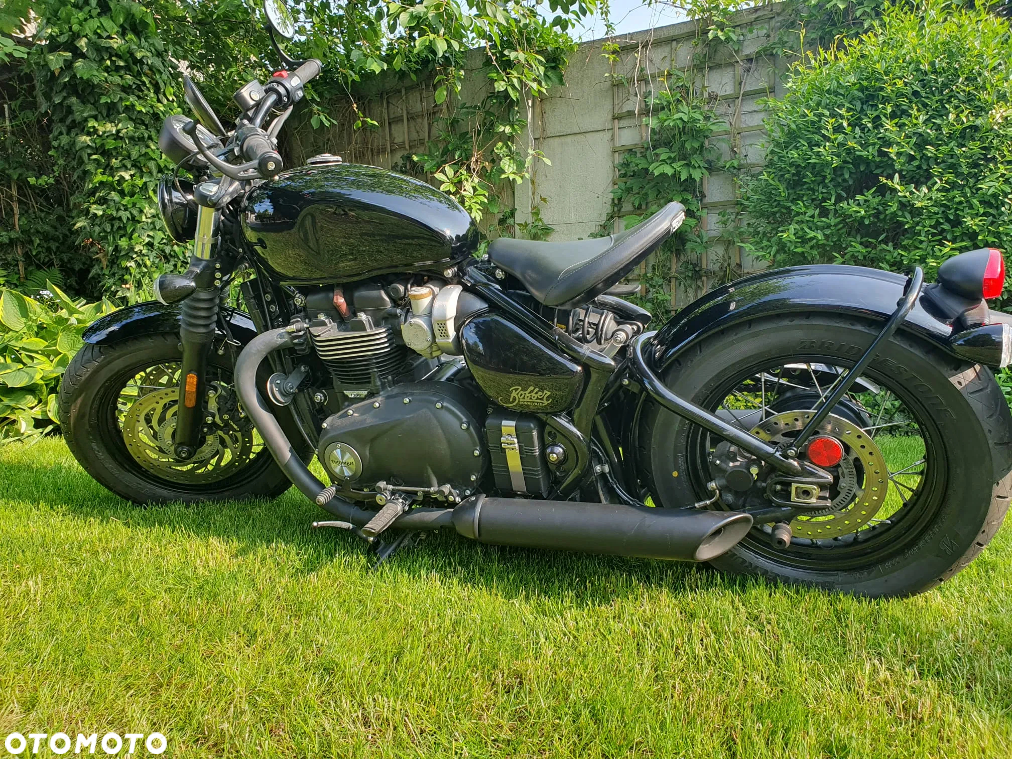 Triumph Bonneville Bobber - 9