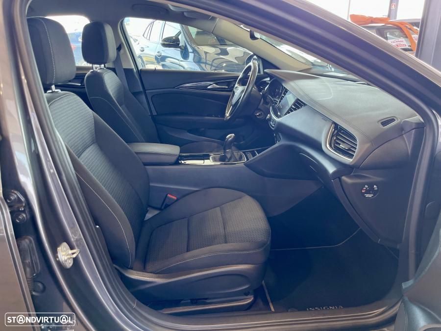 Opel Insignia Grand Sport 1.5 D Business Edition - 24