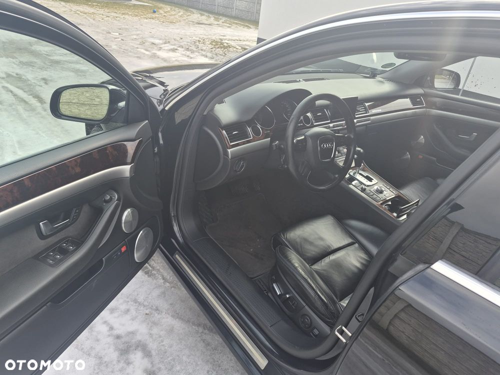 Audi A8 - 7