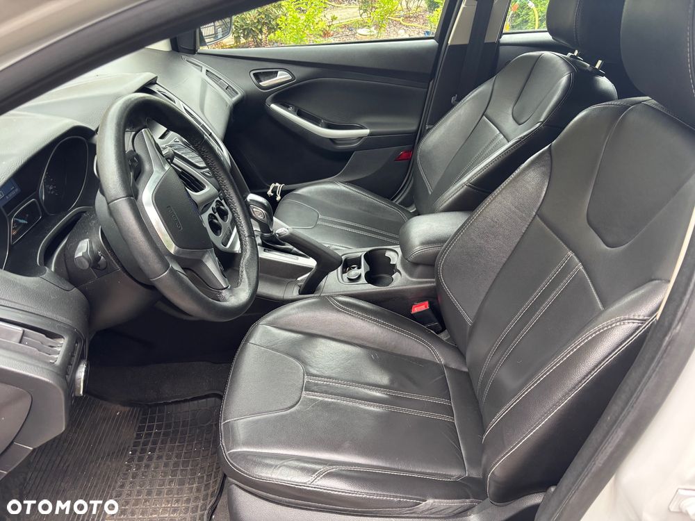 Ford Focus 2.0 16V Style - 6
