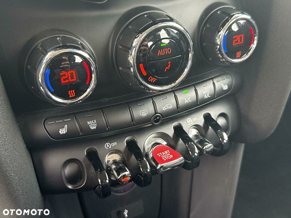 MINI Cooper Standard - 18