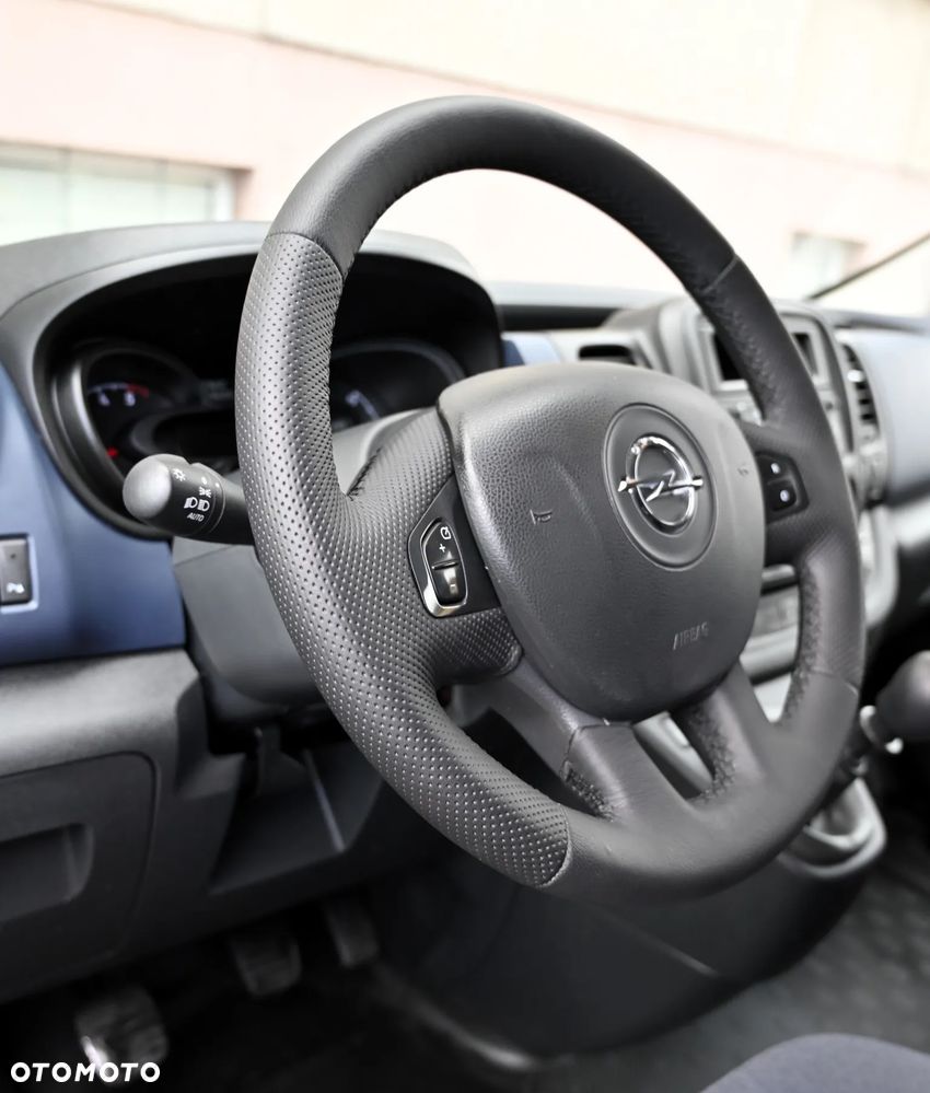 Opel Vivaro - 21