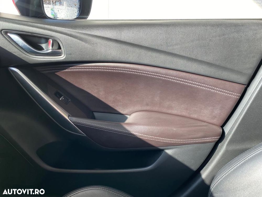 Mazda 6 CD175 AT Revolution Top - 3