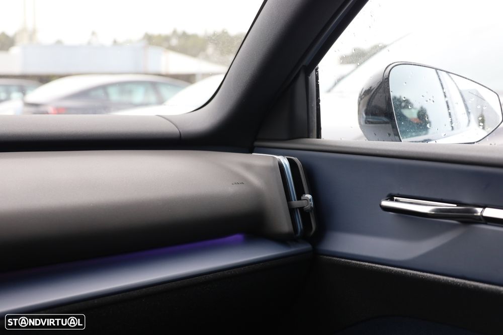 Volvo EX30 51 kWh Single Motor Plus - 23