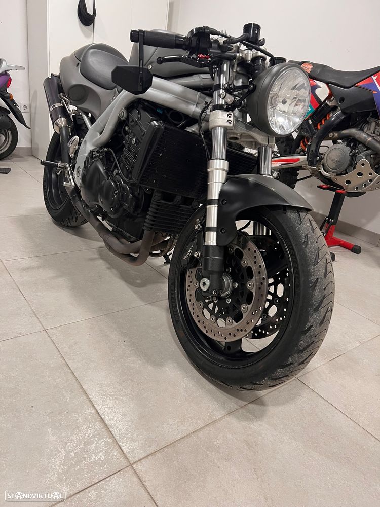 Triumph Daytona - 1