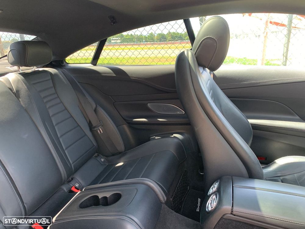 Mercedes-Benz E 220 d AMG Line - 20