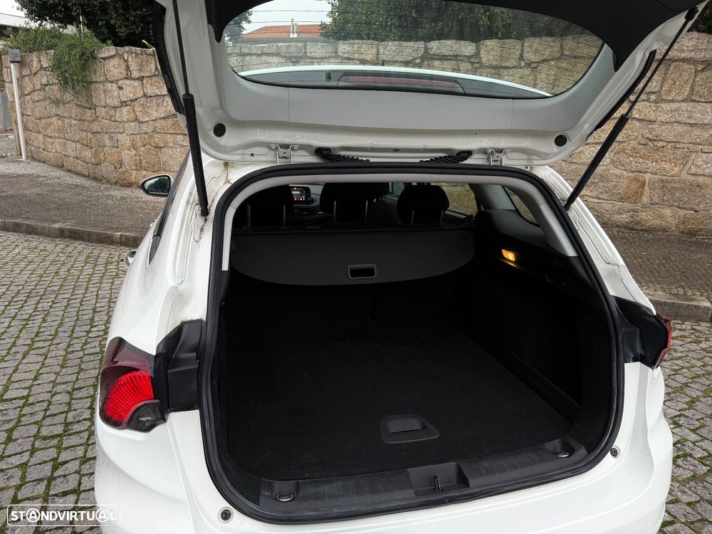 Fiat Tipo Station Wagon 1.3 M-Jet Lounge - 20