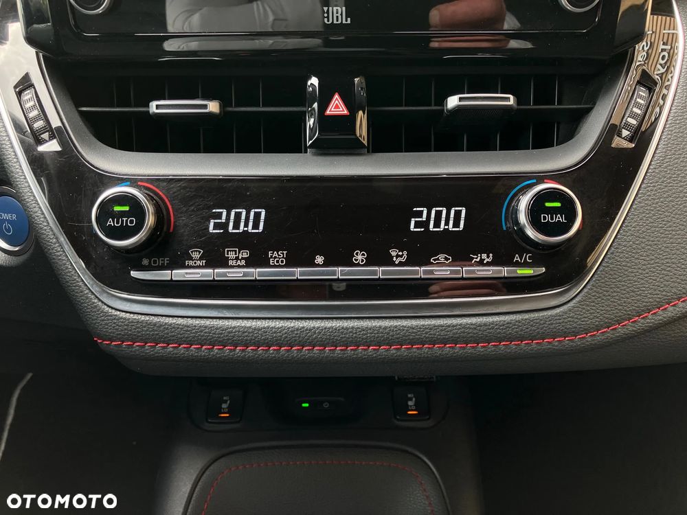 Toyota Corolla 2.0 Hybrid Selection - 31
