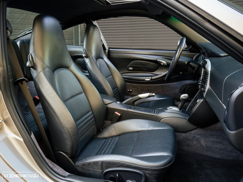 Porsche 911 Turbo — fotografia 25