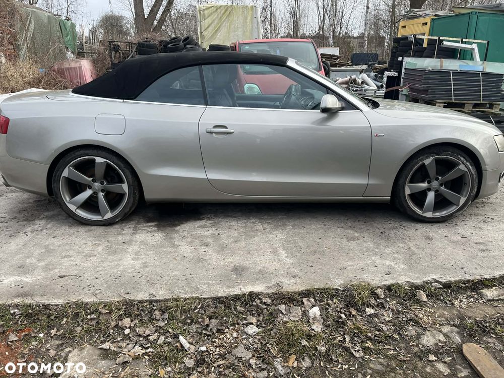 Audi A5 Cabrio - 4