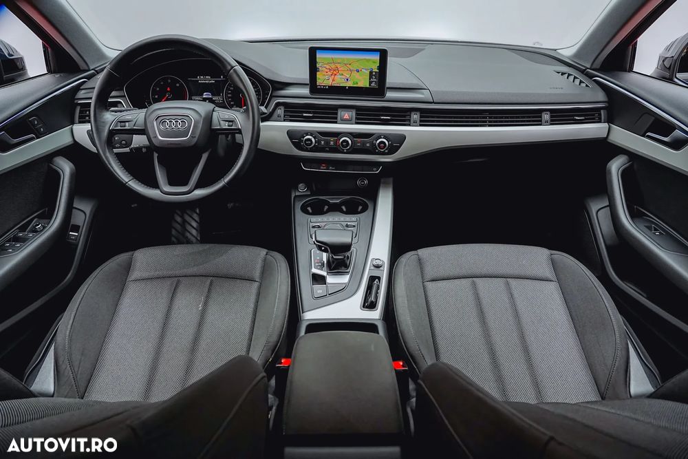 Audi A4 35 TFSI S tronic MHEV Advanced - 2